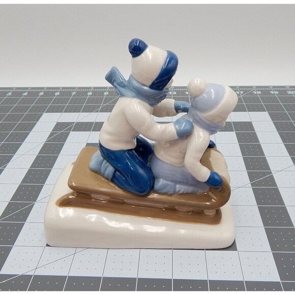 Porcelana De Cuernavaca Paul Sabastian Children Sledding Porcelain Figurine - Picture 5 of 10